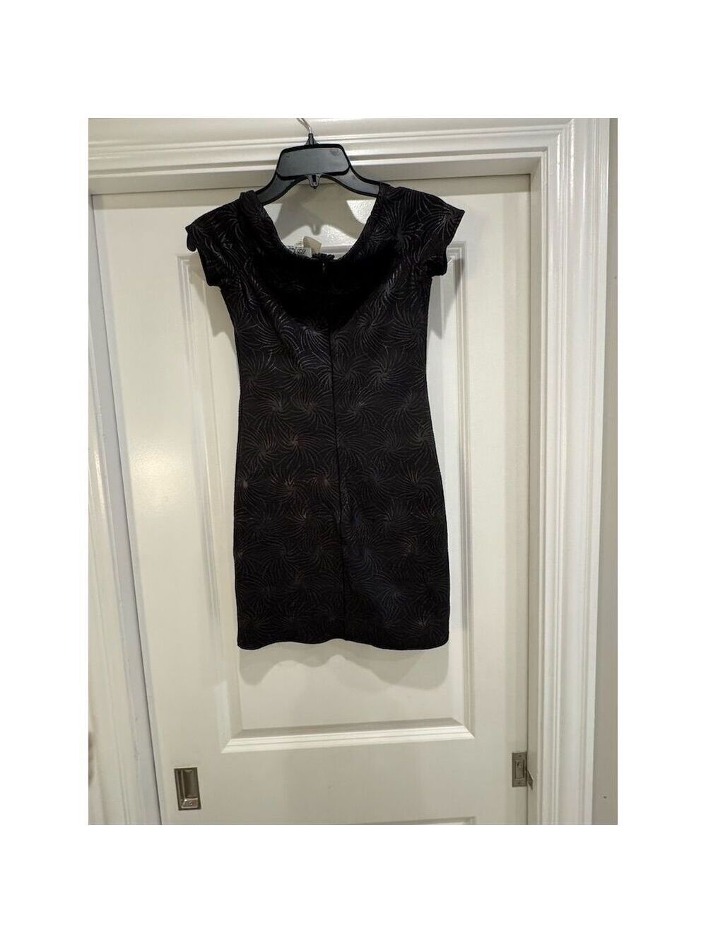 By Debra Juniors Black Off-the-Shoulder Mini Dress Party Cocktail Size 2 - Picture 2 of 3